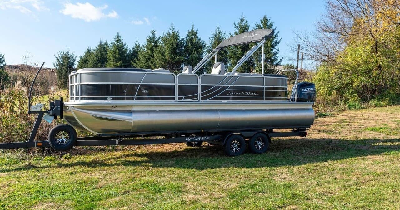 Cloud Nine Pontoon Adventure in Leitchfield, Kentucky