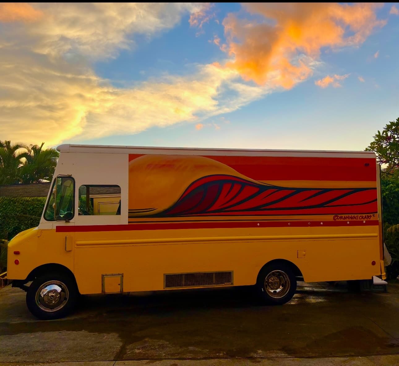 Sunrise Surfing at Duke Kahanamoku Lagoon: 90-Minute Beginner Lesson with Hawaii Surf Guru photo 1