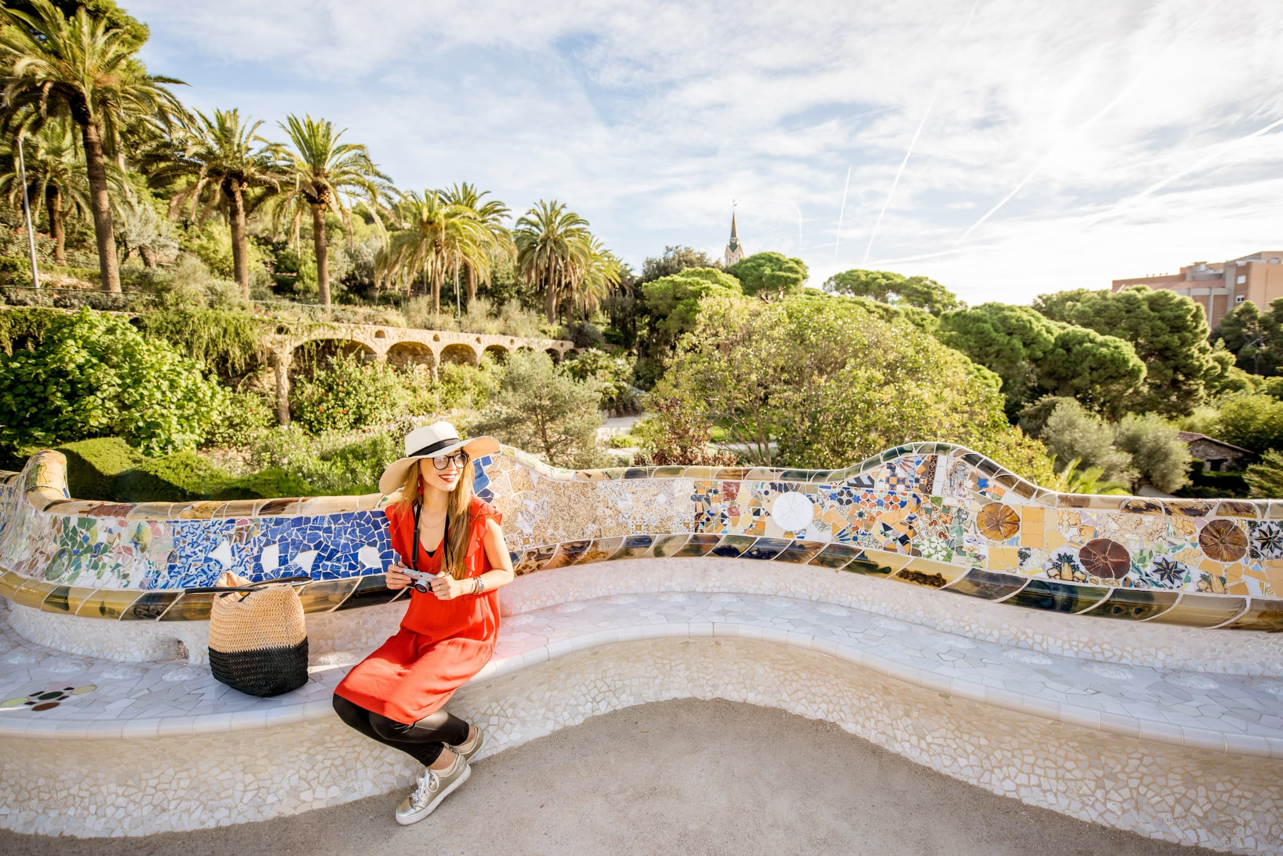 Gaudí’s Park Photoshoot — Super Premium 75-Photo Session in Barcelona photo 2