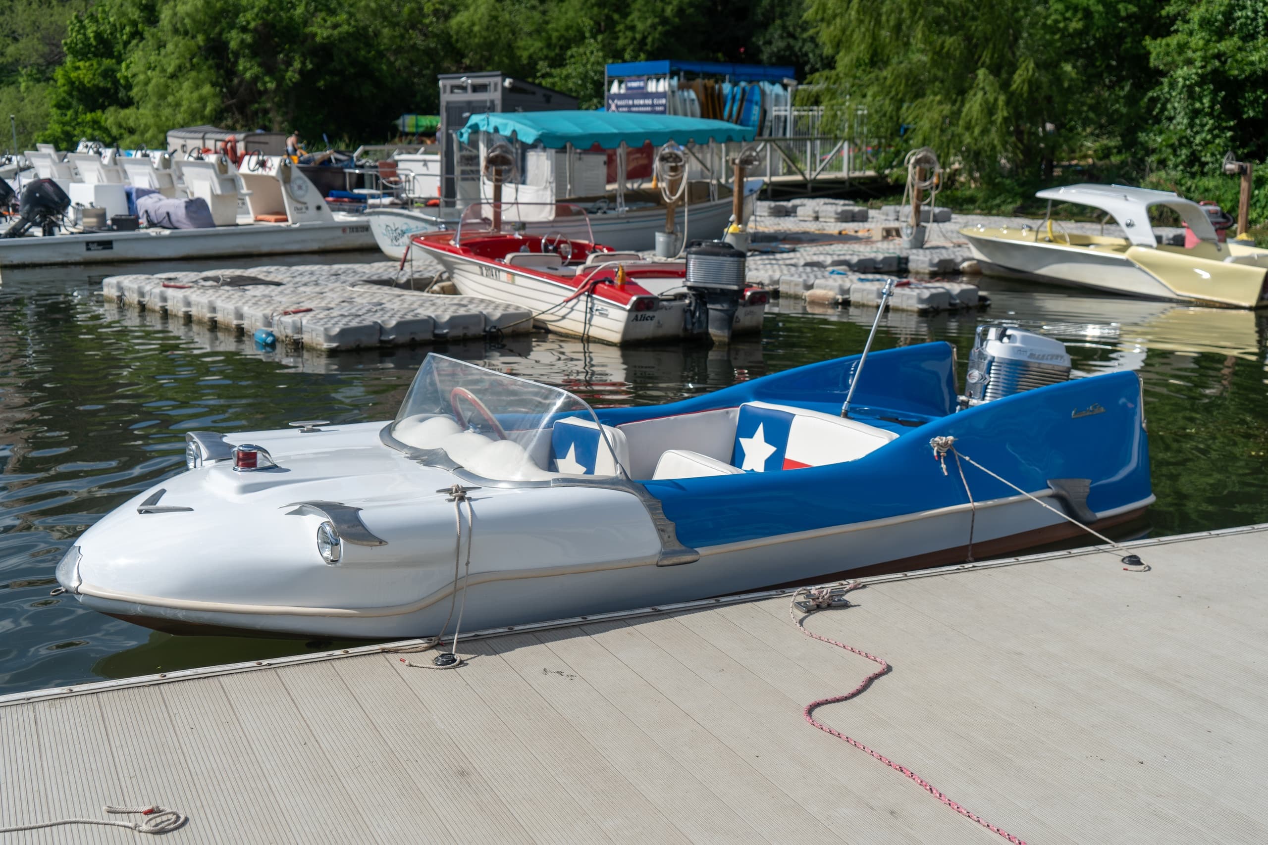 Lola Retro Boat Daily Cruise in Austin, TX