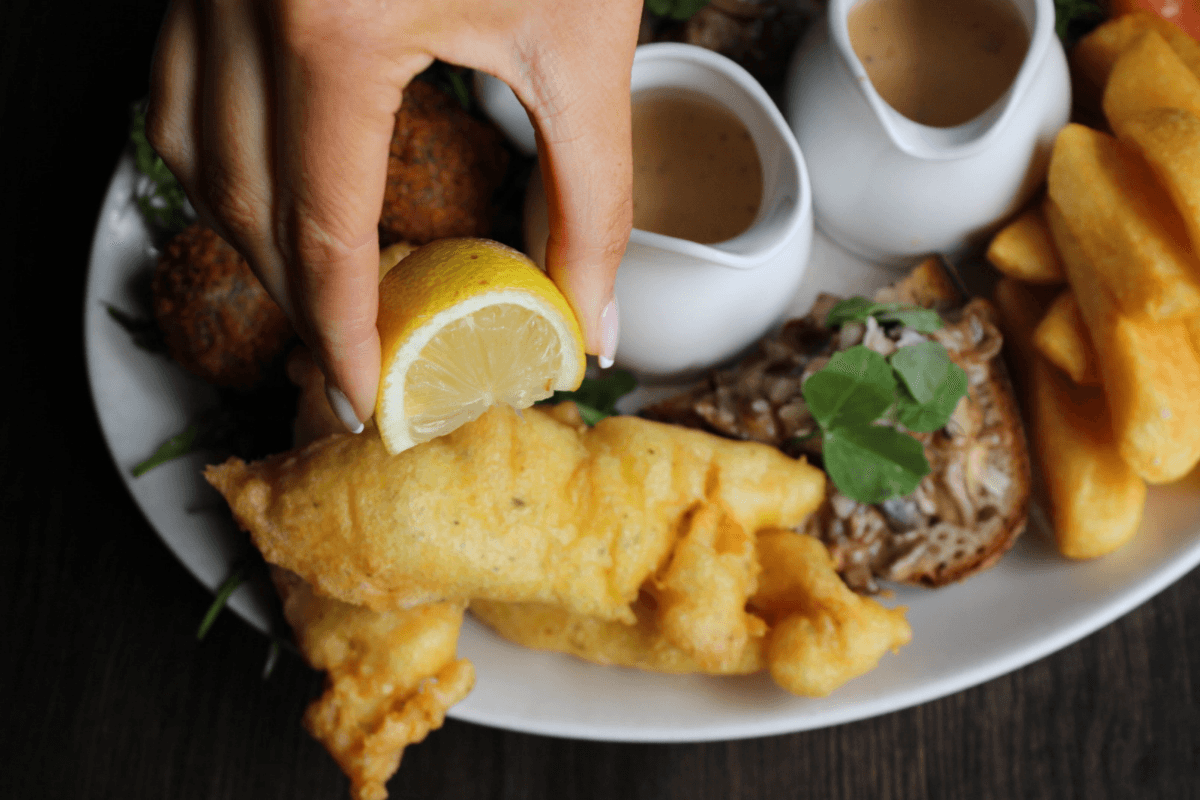 Scottish Brewing & Dining Tour with Host Academy in Glasgow