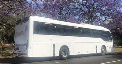 Luxury Transfers Gold Coast to Sanctuary Cove with Cooee Tours