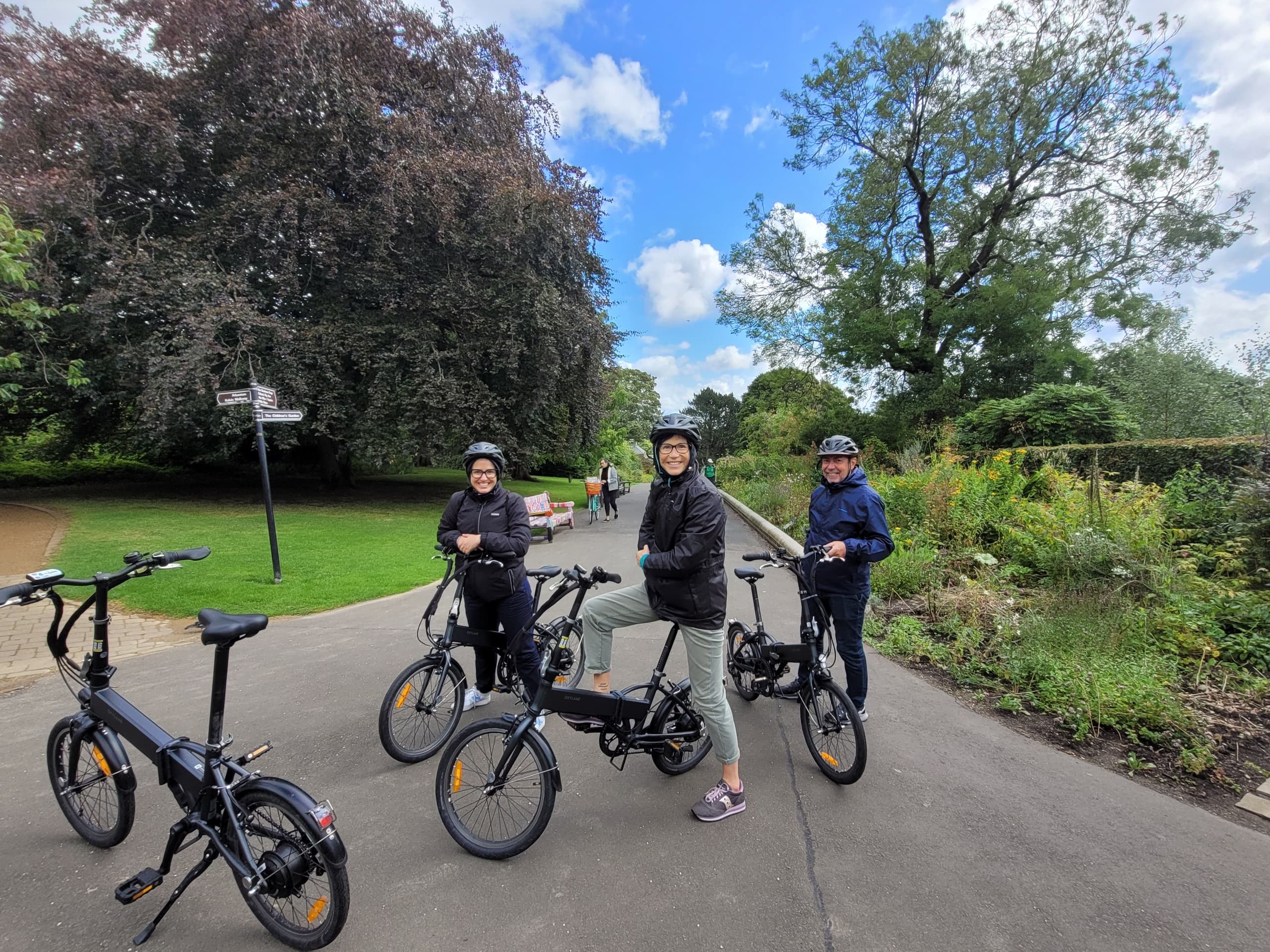 Private Glasgow eBike & Distillery Experience — River Clyde to Whisky Tasting photo 1