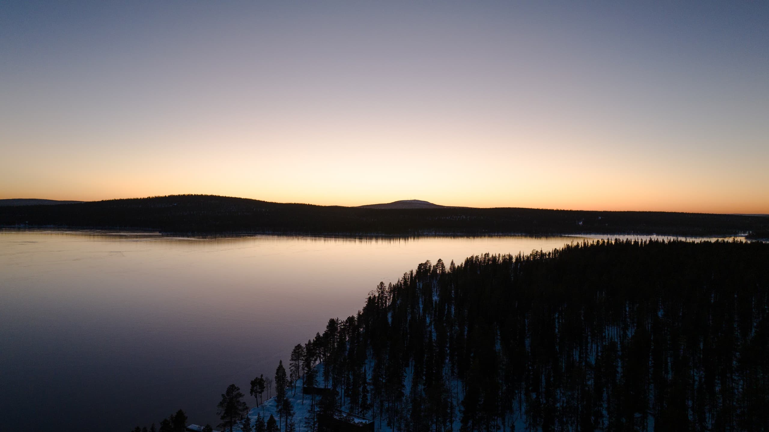 Snowshoe to Kätkä Fell: Half-Day Arctic Hike from Levi with Sámi Stories photo 2