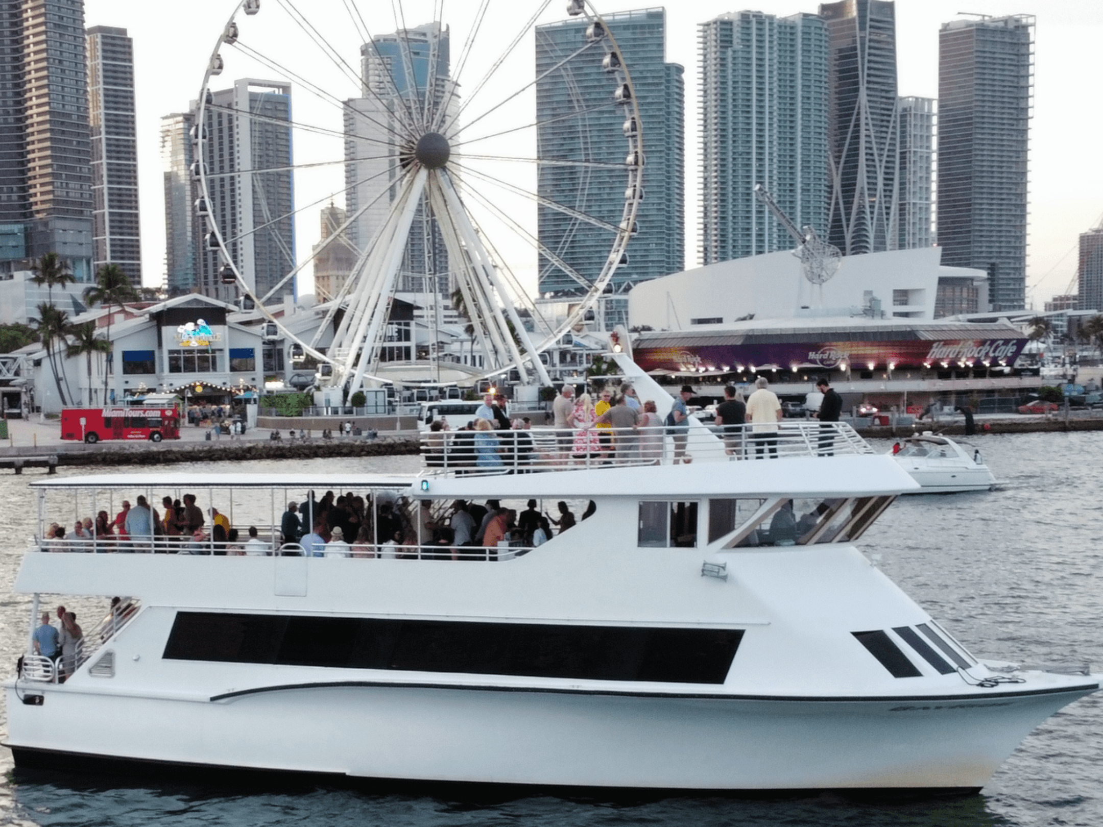 Miami #1 Hip-Hop Yacht Party in Las Vegas Experience