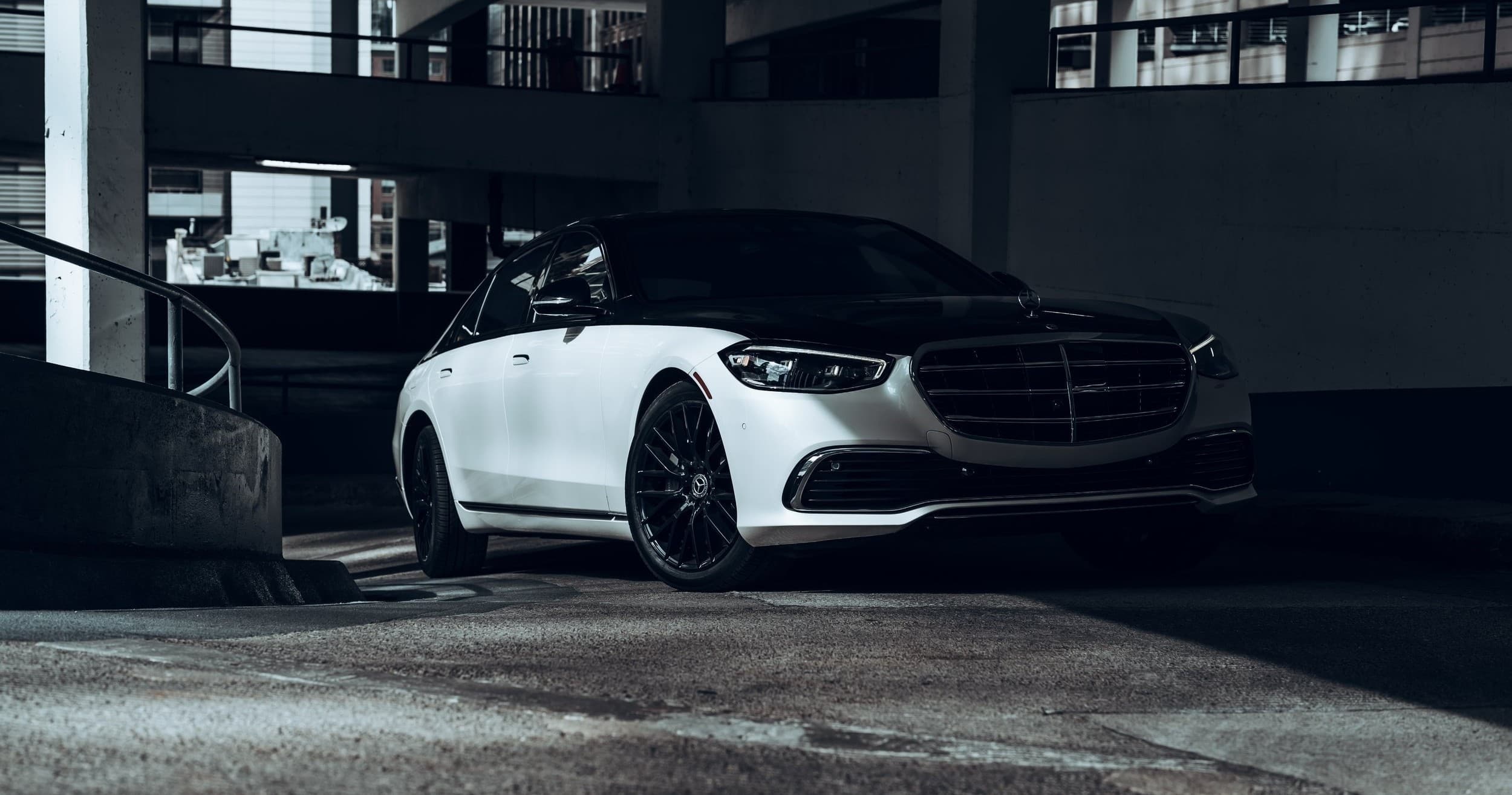 Luxury Drives with DS Luxury’s Mercedes-Benz S580 in Chicago