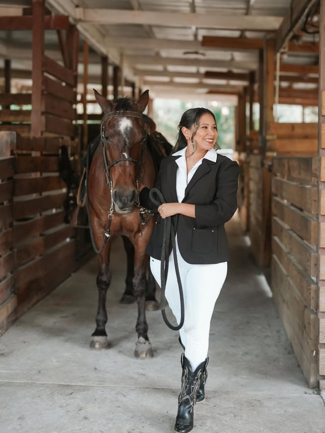 Private Ranch Photo Shoots in Cooper City — Horses, Golden Hour & Water Reflections