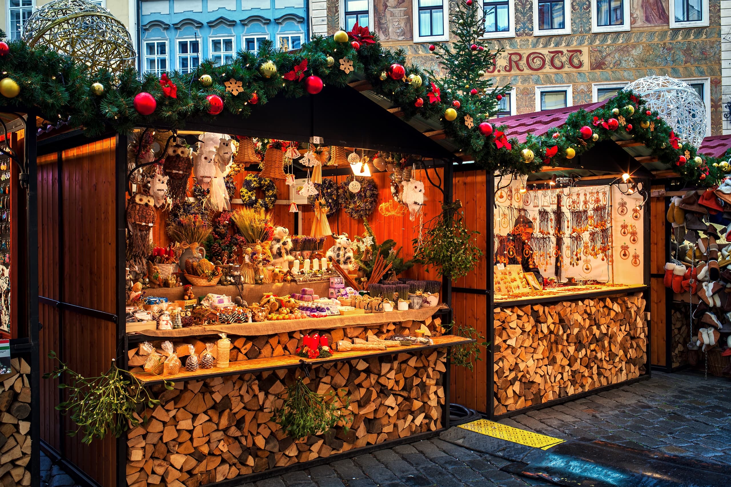 Private Prague Christmas Market Tour: Mulled Wine, Traditions & Hidden Gems photo 3