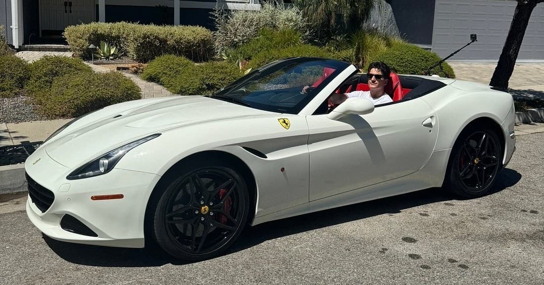 50-Minute Ferrari California T Experience on San Francisco's Embarcadero photo 2