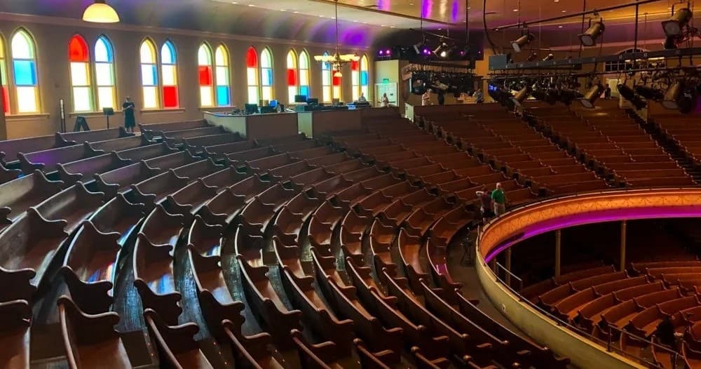 Nashville Ryman Auditorium Tour by Rowdy's Wild Rides