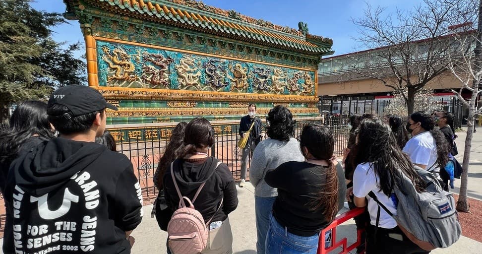 60-Minute Private Walk Through Chicago's Chinatown: Gateways, Dragons, and Local Flavors
