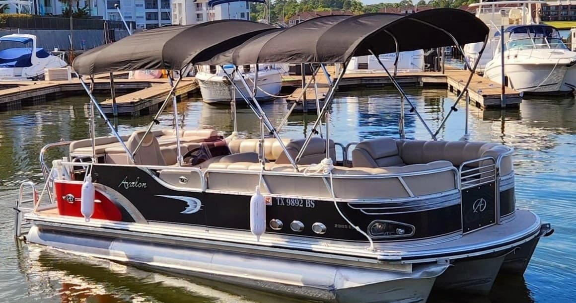 Avalon Paradise 2385 EL Tritoon Rental in Montgomery, TX