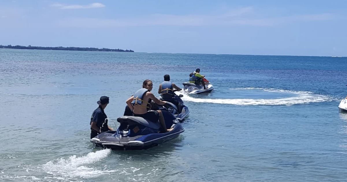 Thrilling One Hour Jet Ski Rentals at Luquillo Beach Overlooking Yunque Rainforest
