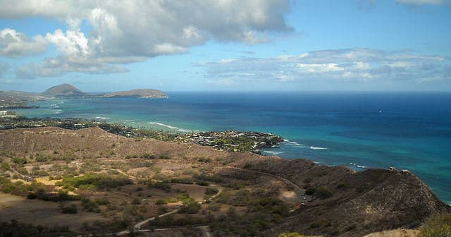 Explore Diamond Head Crater by Boat in Honolulu