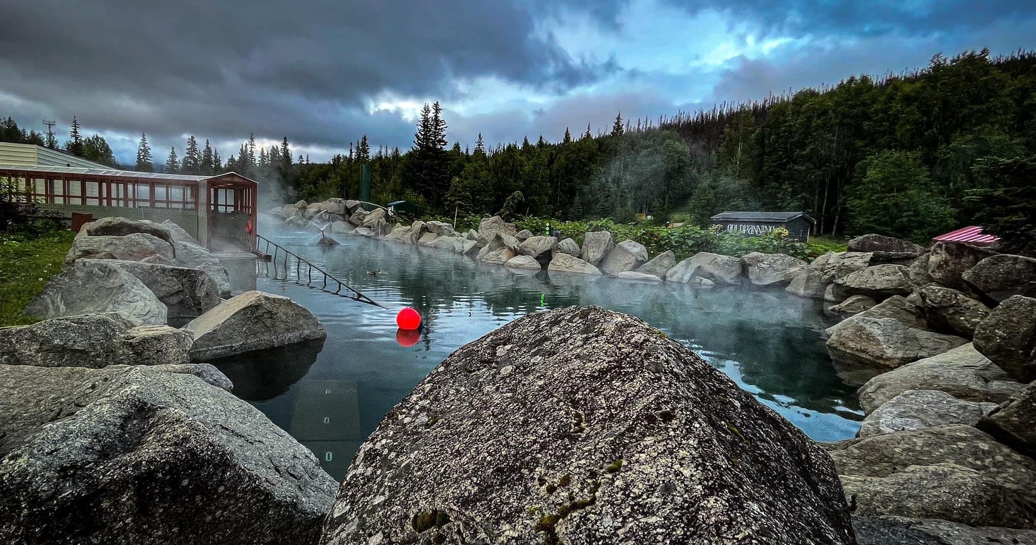 Soak, Sculpt, and Search the Sky: Chena Hot Springs Day Trip from Fairbanks