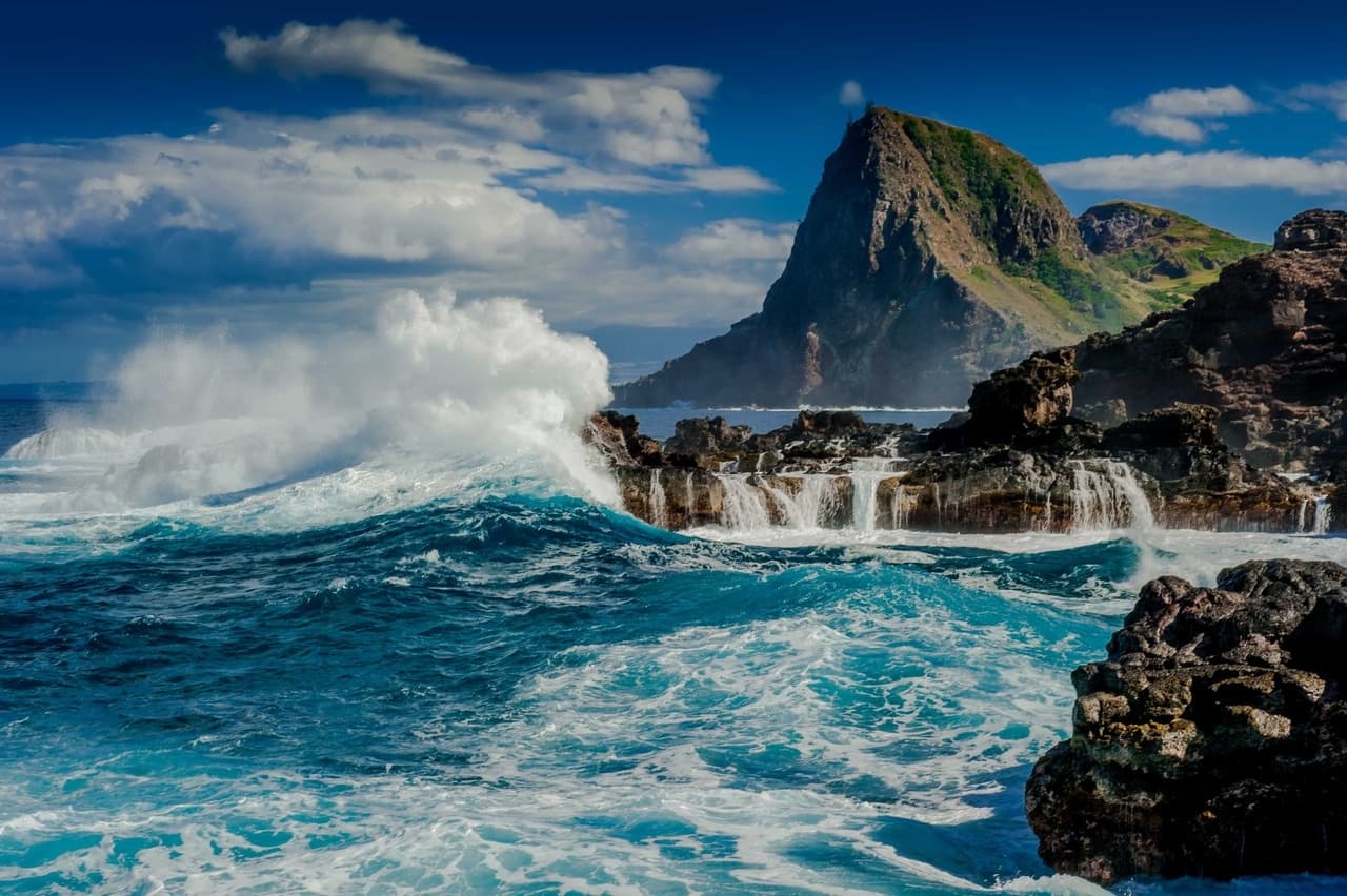 Land Adventures in West Maui with Maui Photography Tours