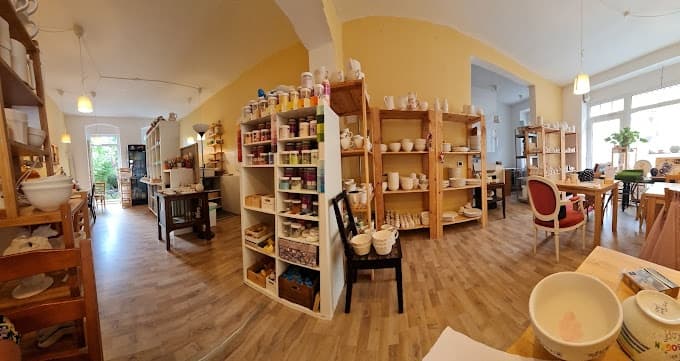 Discover Freies Malen: Ceramic Painting Experience in Berlin’s Creative Heart