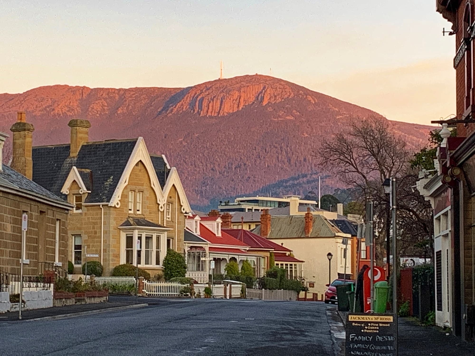 Whiskey & Heritage Adventure in Hobart with Premier Travel Tasmania