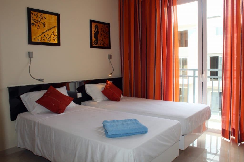 Comfort & Convenience at Atlantis Lodge near Marsalforn Sea Front