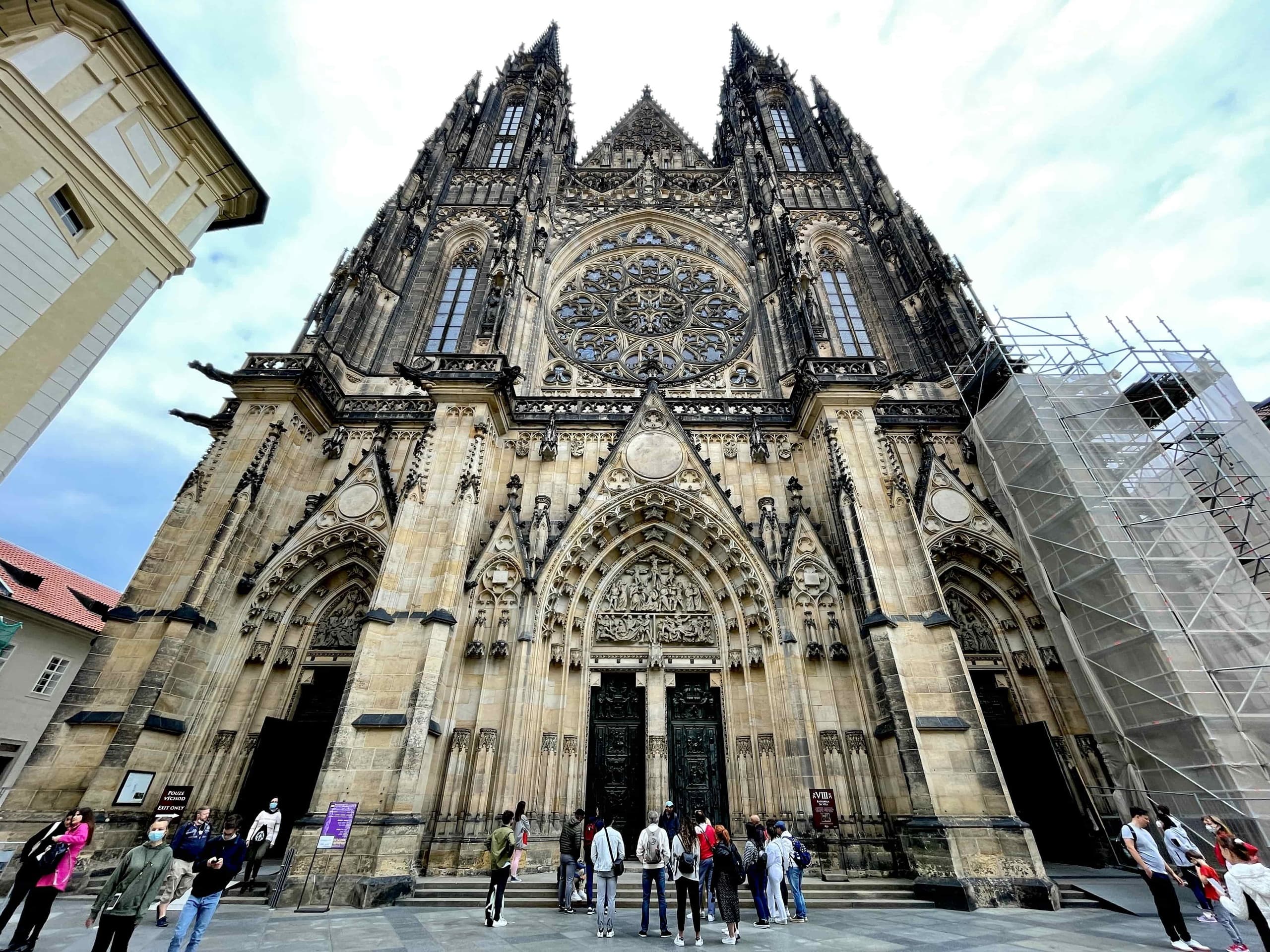 Discover Prague Castle with Walkative! in Prague