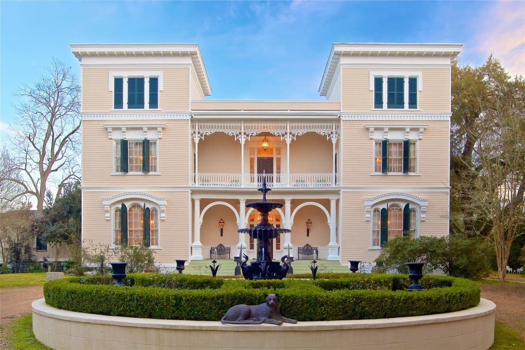 Historic Architecture Tour at The Towers in Natchez