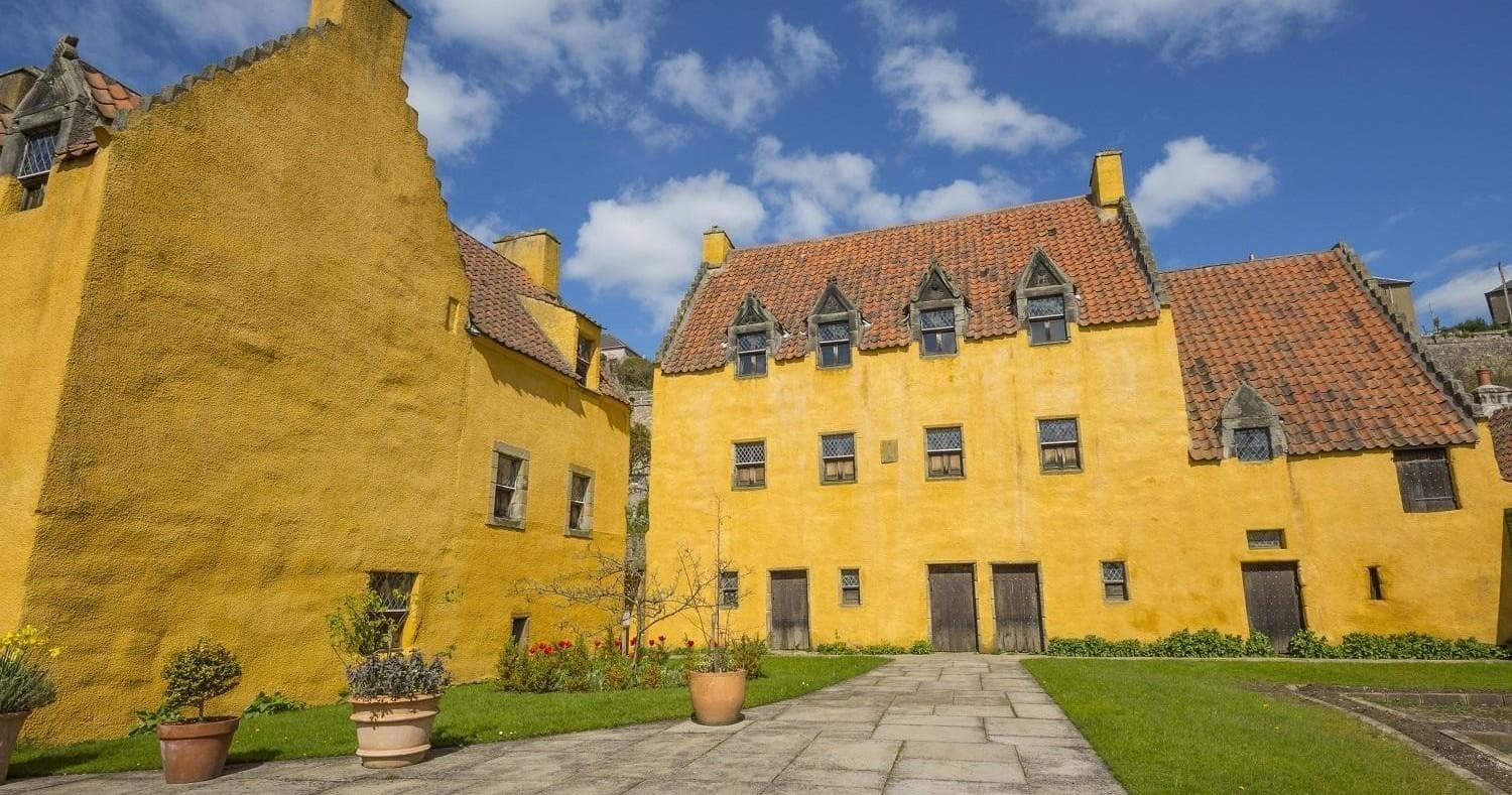 Outlander Filming Tours by Designer Tour Scotland