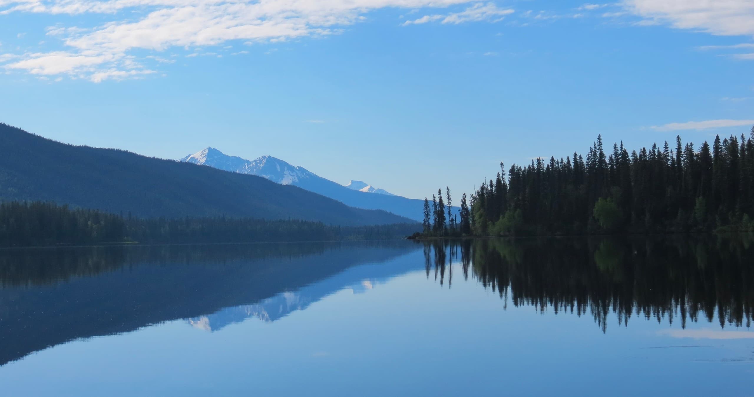 Bowron Lake 8-Day Canoe Rental Adventure