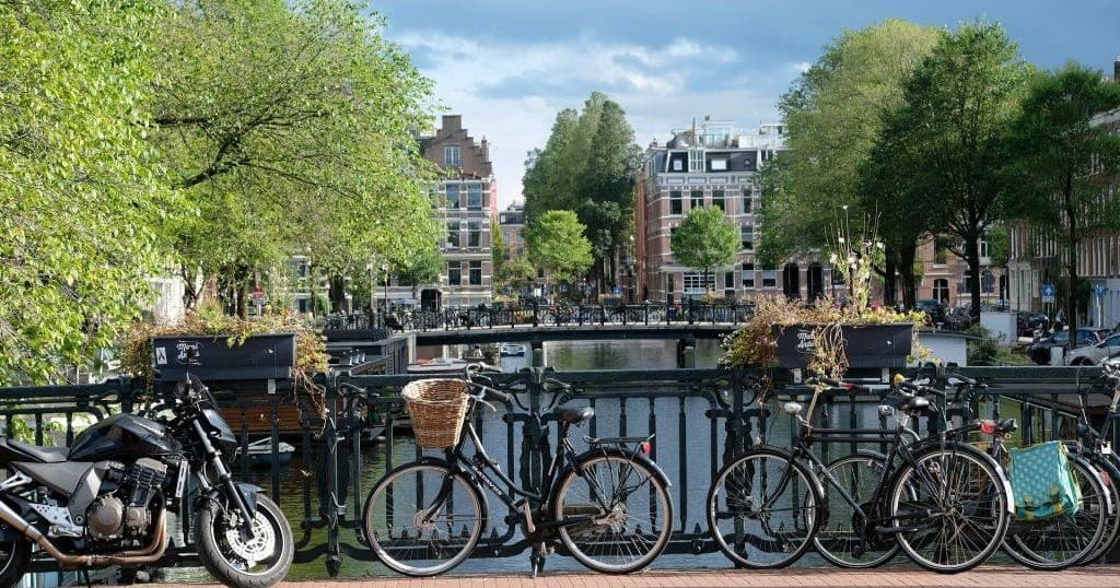 Explore Utrecht on a Private Spanish-Language Walking Tour Through Historic Heart