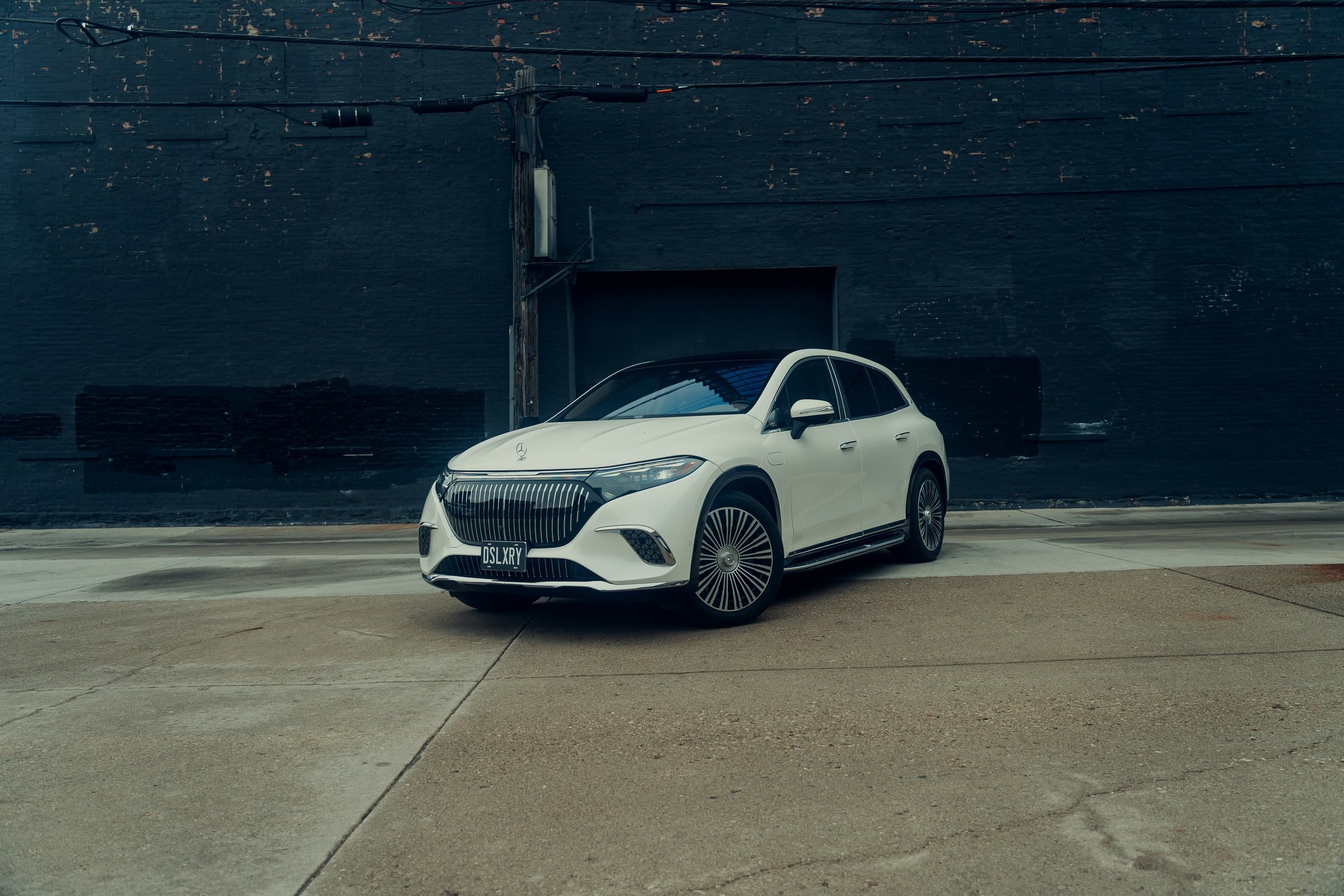 Mercedes‑Maybach EQS in Chicago: Quiet Power Meets Executive Comfort