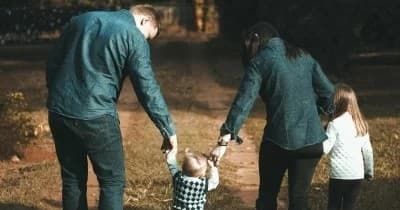 Family Photoshoot Sessions in Honolulu, Hawaii photo 1