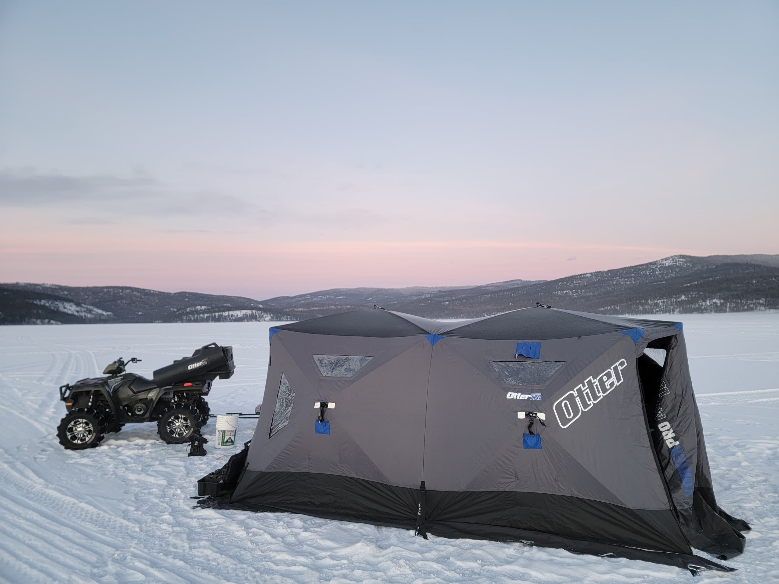Ice Fishing Trip PM: 4-Hour Private Charter in Lakeside, MT