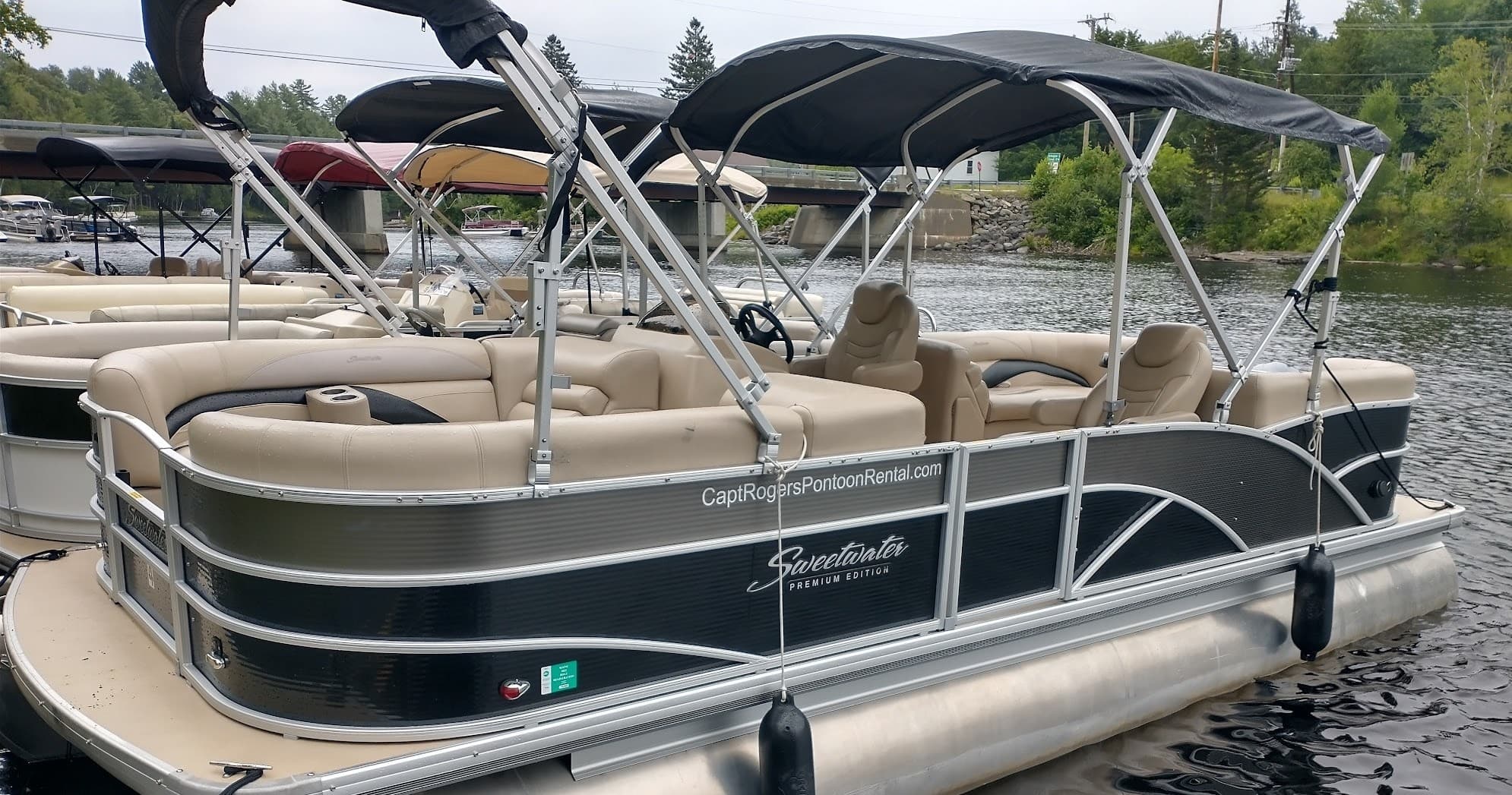 Water-activities at Capt Roger's Pontoon Rental in Maine