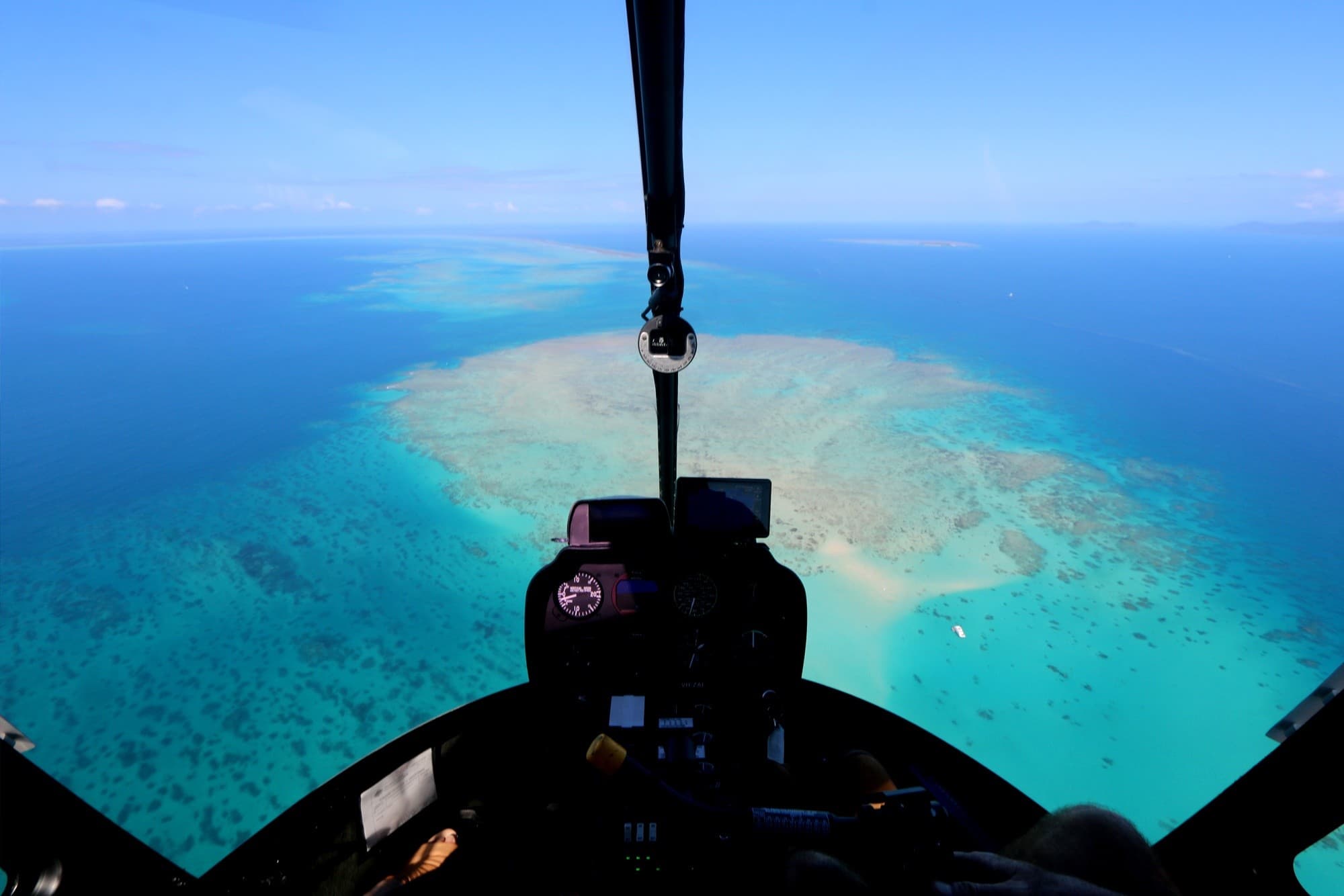 Helicopter to Vlasoff Sand Cay: Bubbles on the Great Barrier Reef photo 2