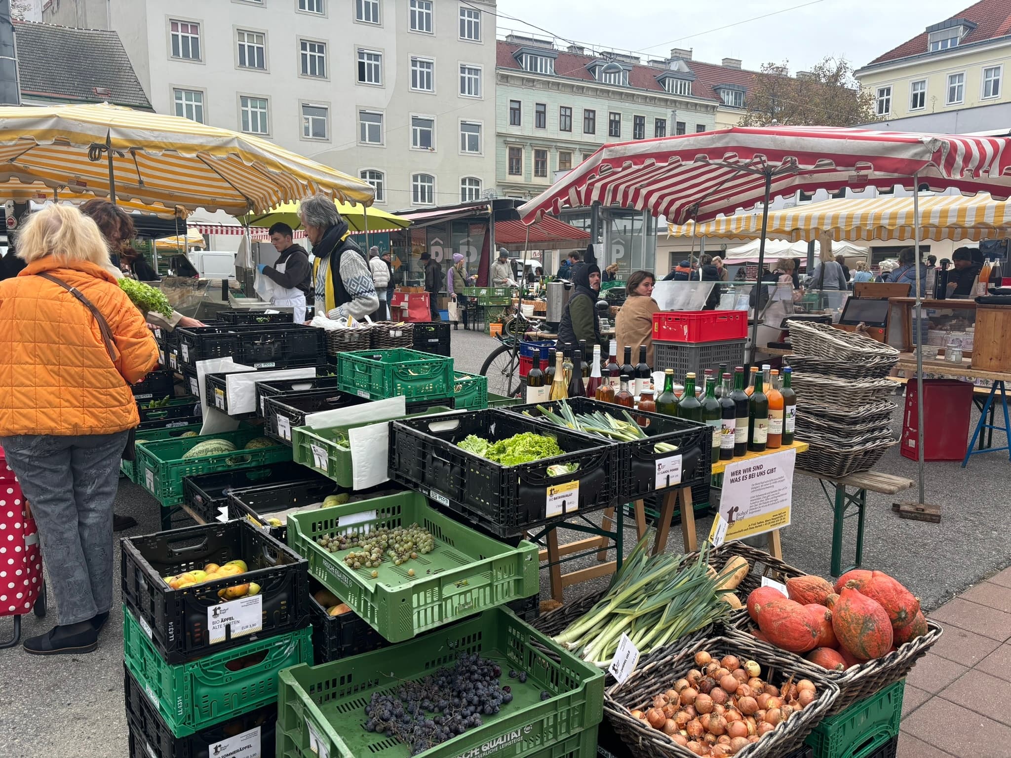 Culinary Walking Tour with Meidlinger Markt in Vienna