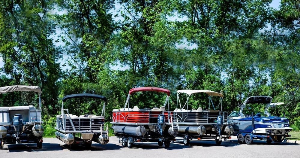 Explore Minnesota Waters with Black Sylvan 22' Pontoon Rentals in Braham