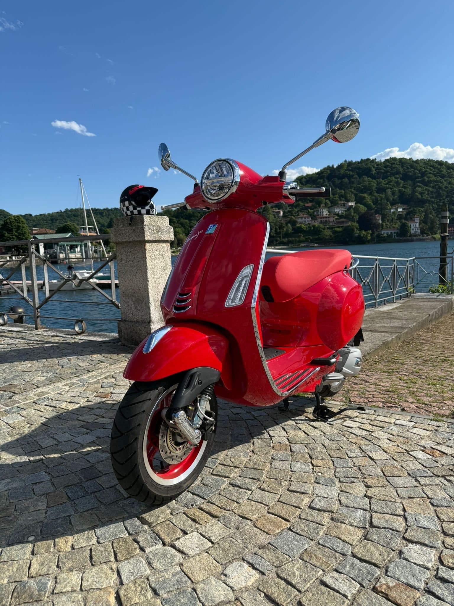 Land Adventures at Lago Maggiore with Vespa Rossa
