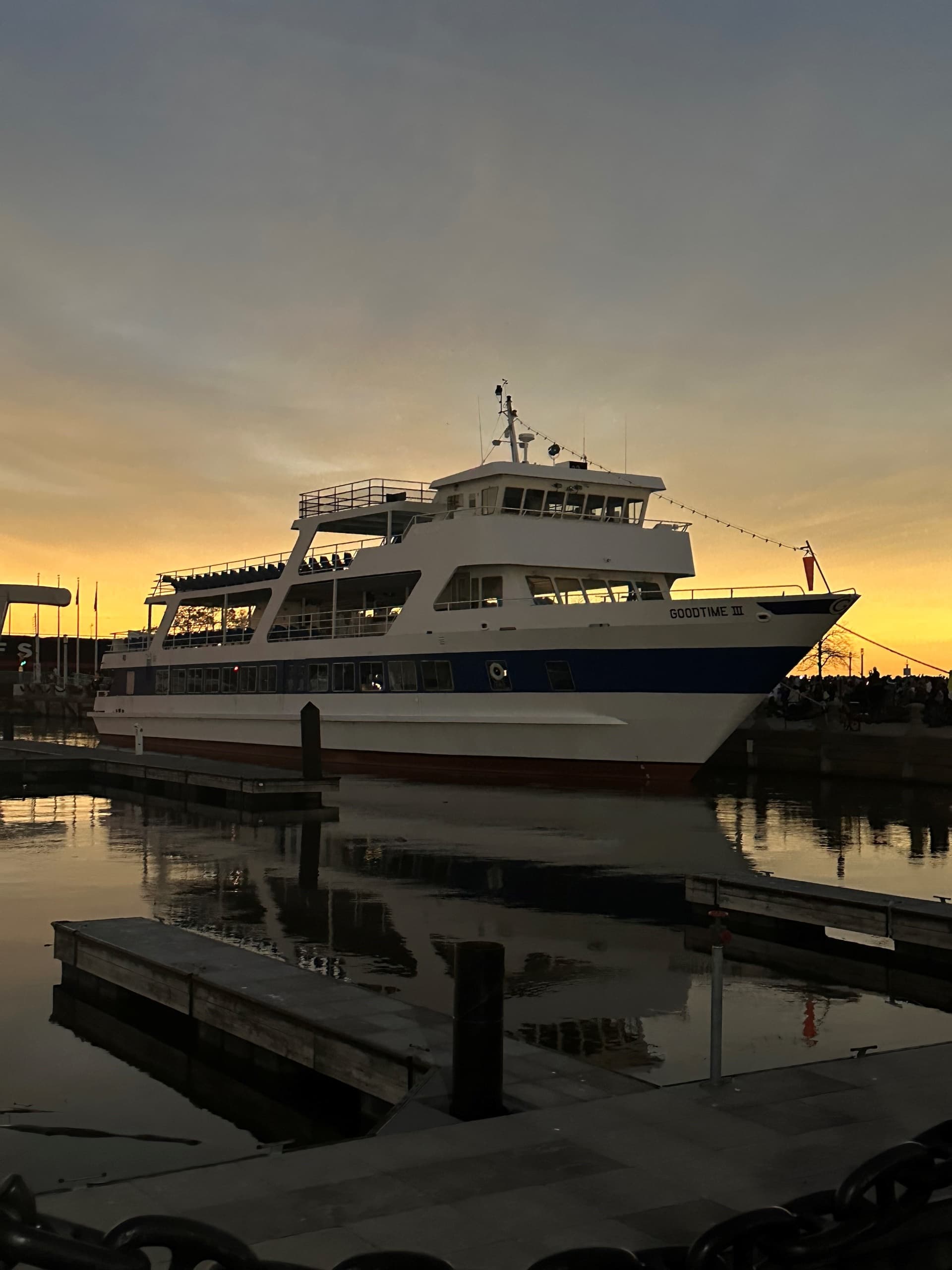 Goodtime III Sunset Cruise: Cleveland Skyline & Lake Erie Evening Sails photo 4