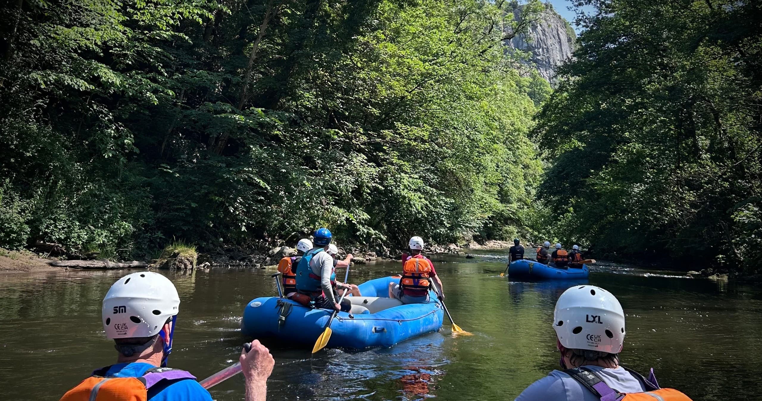 Full-Day River Rafting Safari on the Derwent: 14km Guided Rafting from Matlock to Ambergate photo 2