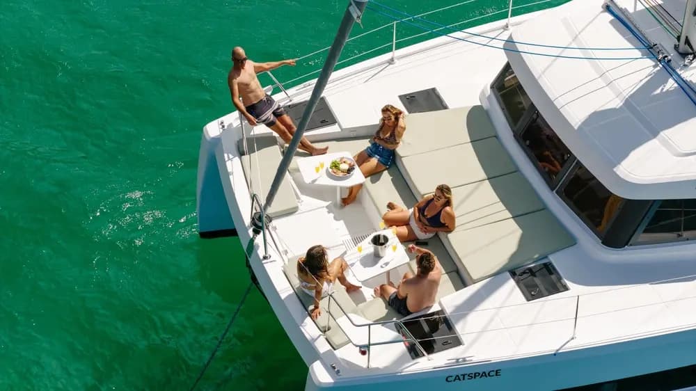 Blue Breeze: Private 3-Hour Catamaran Cruise to Ponta da Piedade photo 3