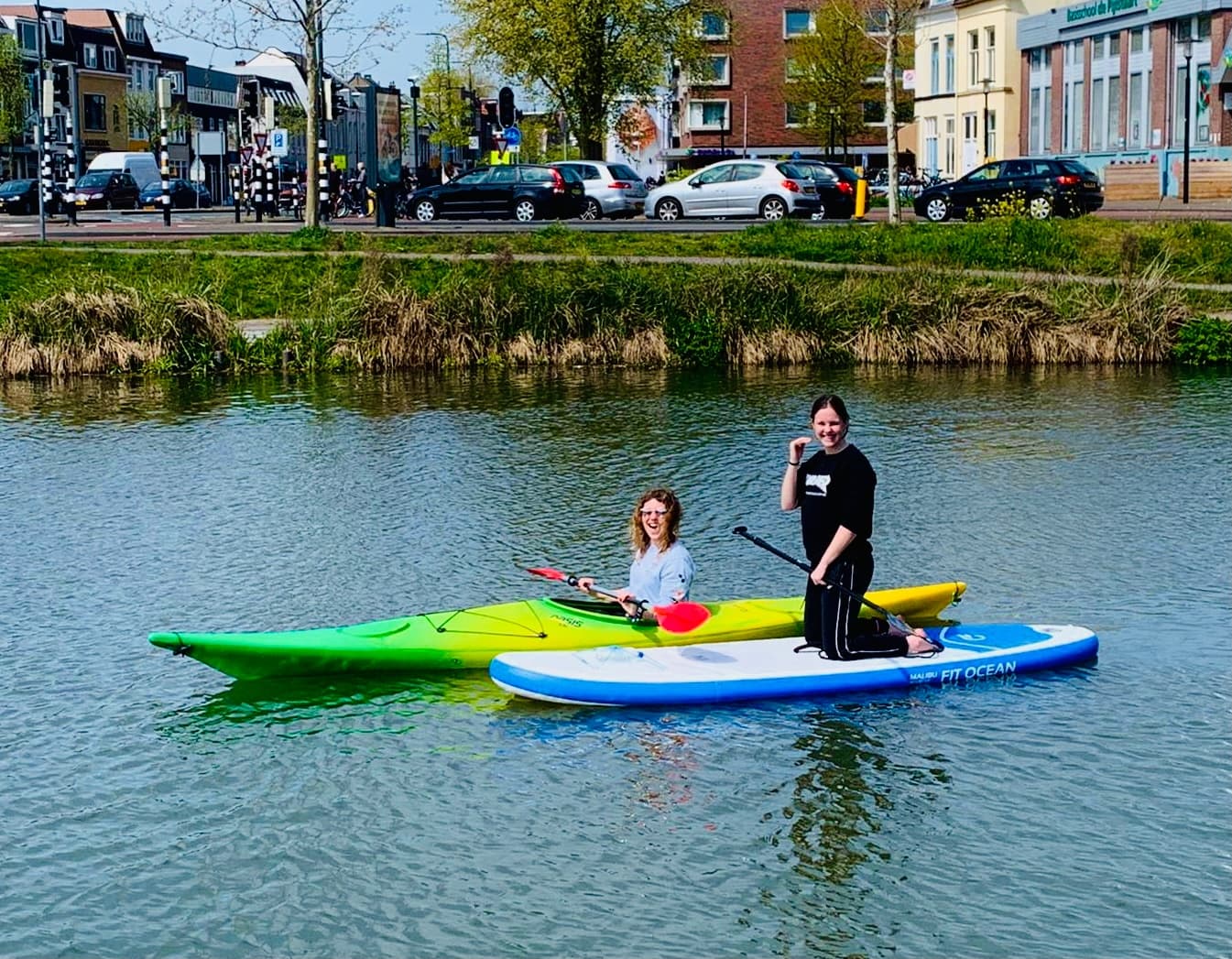 Kayaking in Utrecht with DagjeSuppen.nl: 2.5-Hour Canoe Rental Experience