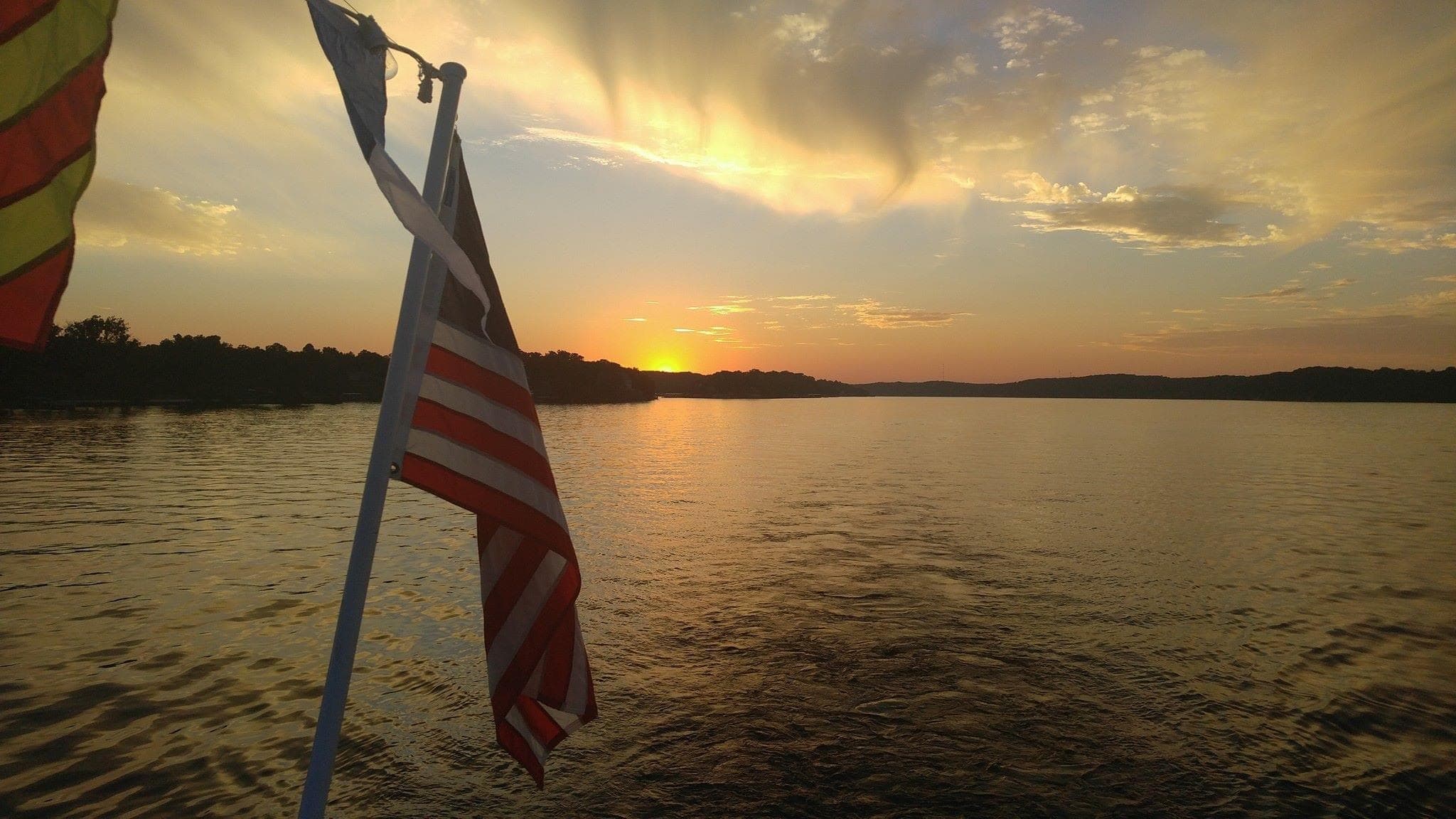 Sunset Dinner Cruises on Lake of the Ozarks with Tropic Island Cruises