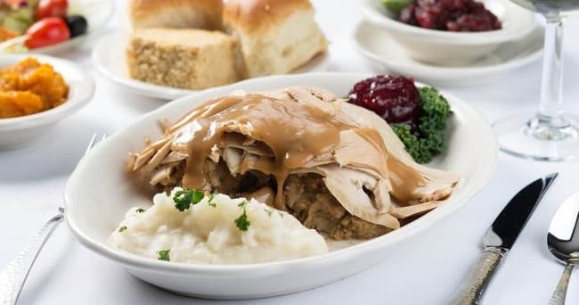 Savor Scenic Delights on the Meredith Turkey Dinner Train Along Lake Winnipesaukee