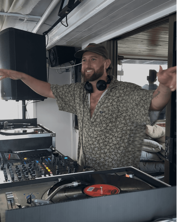 Queen Beats: Sunset Dance Cruise on the Noosa River photo 2
