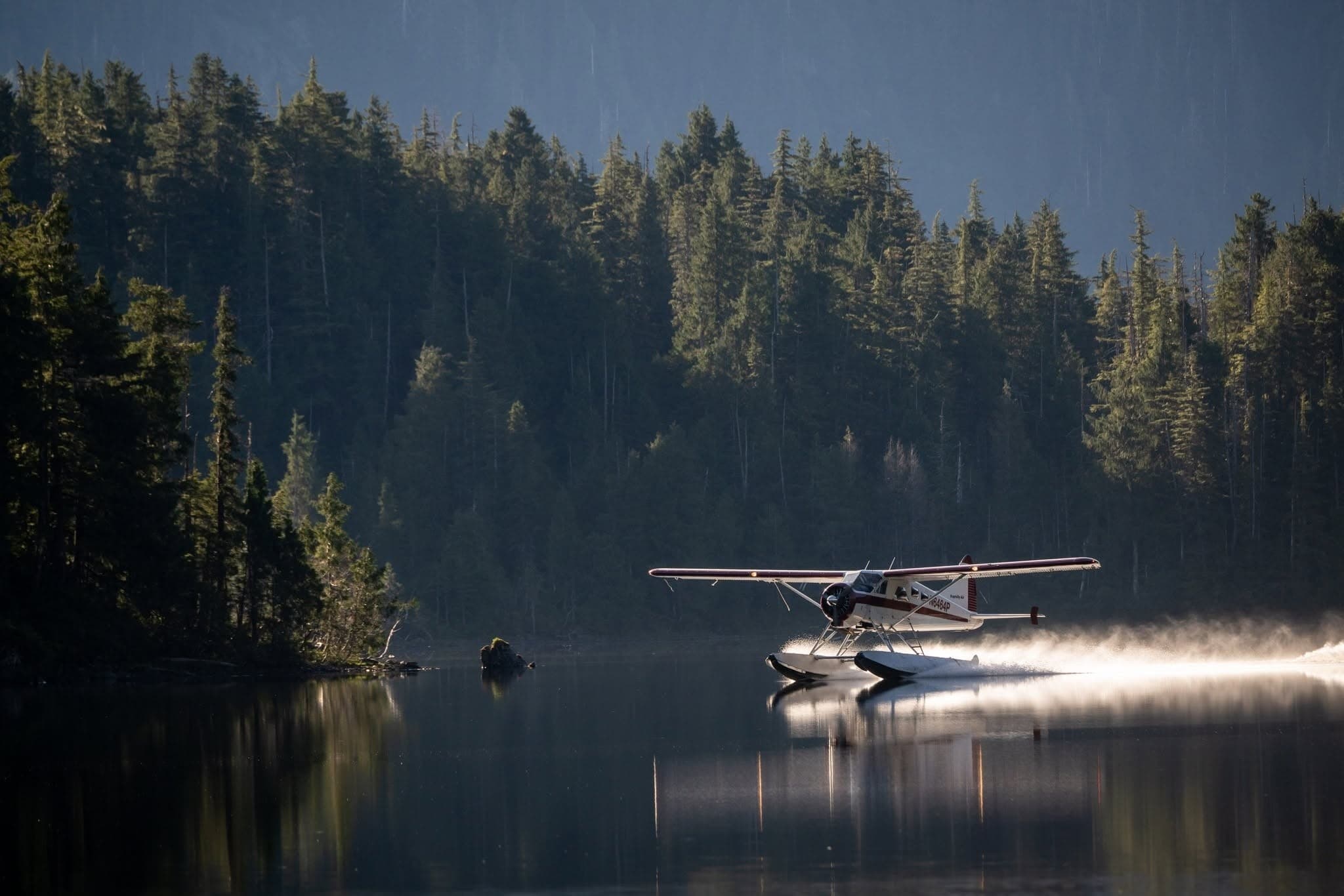 Deluxe Misty Fjords Seaplane Tour from Ketchikan — Floatplane Flightseeing & Fjord Landing