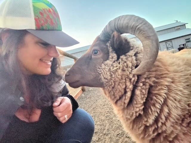 Harmony Farm Sanctuary Hosts A Broken Angel 10-Year Anniversary in Bend, Oregon
