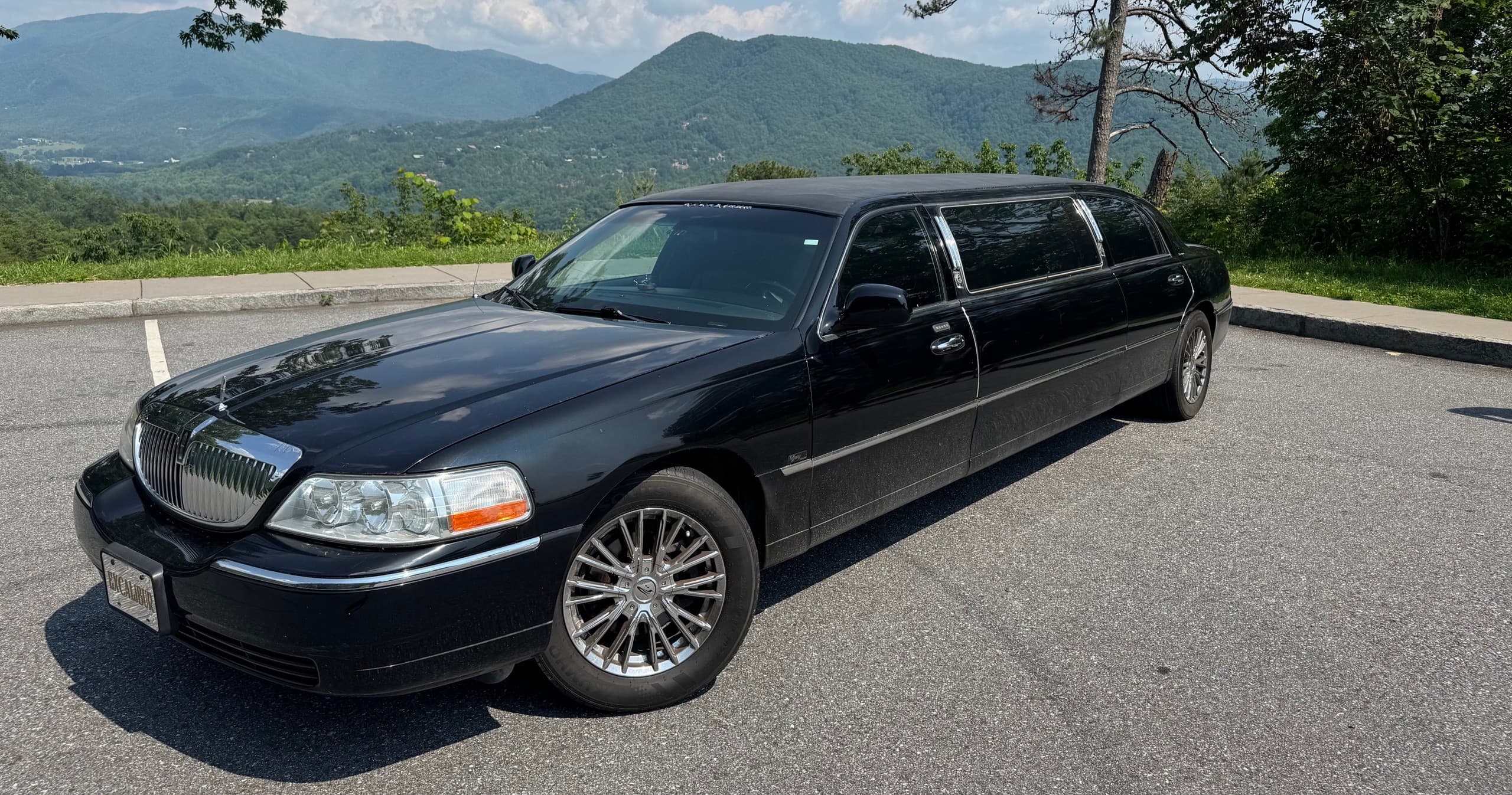 Luxury Transportation with Smoky Bear Shuttle