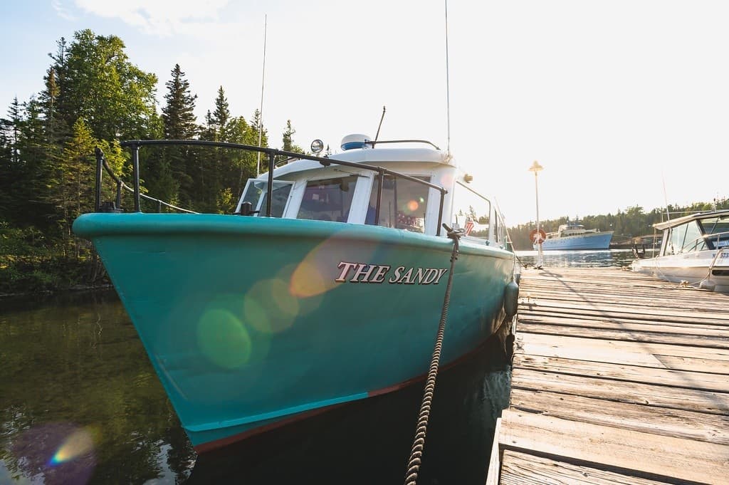 Isle Royale Sightseeing Tours: Lighthouses, Spruce Bogs & Lake Superior Sunsets