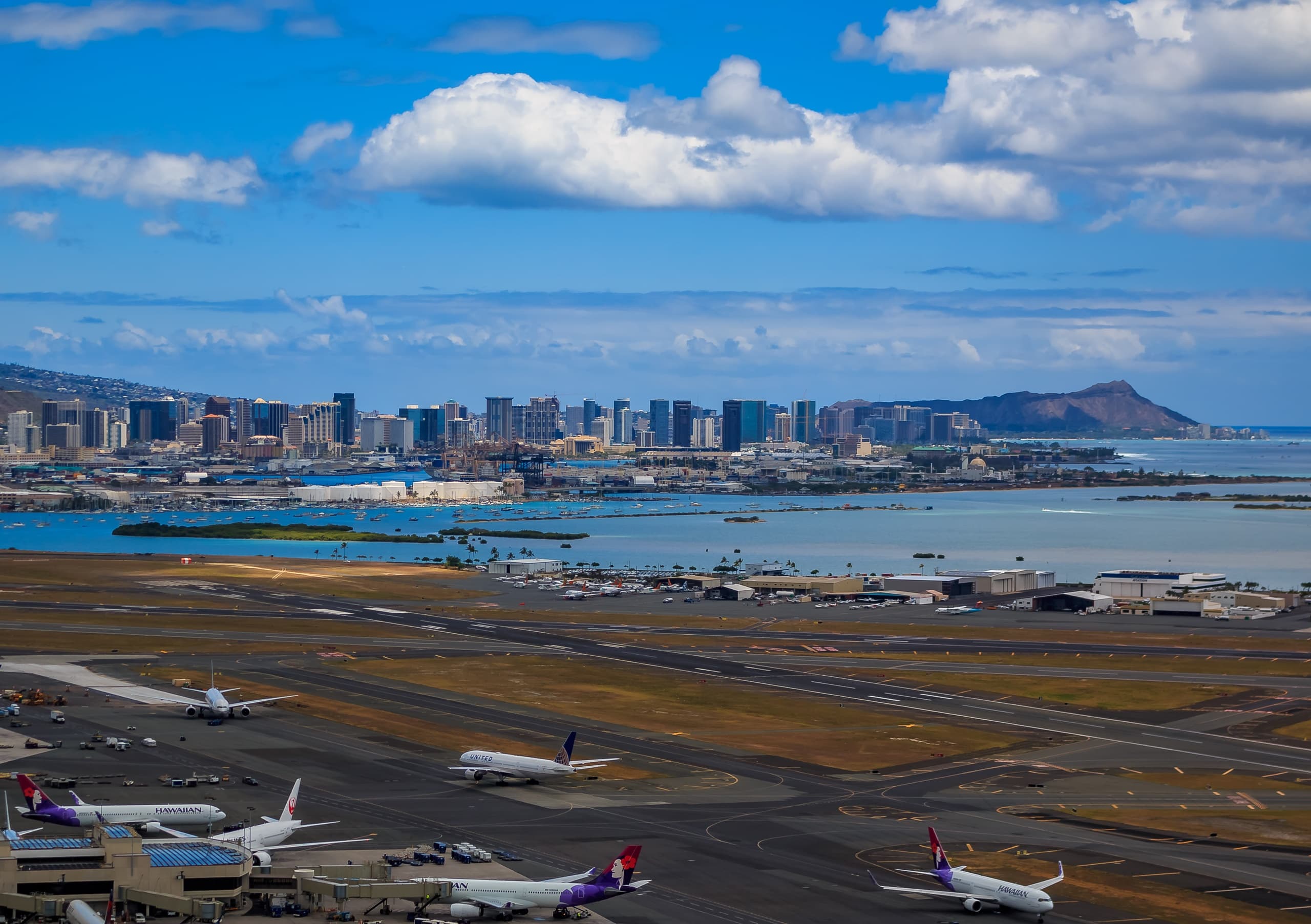 Private SUV Transfer: Honolulu Airport to Waikiki Hotels