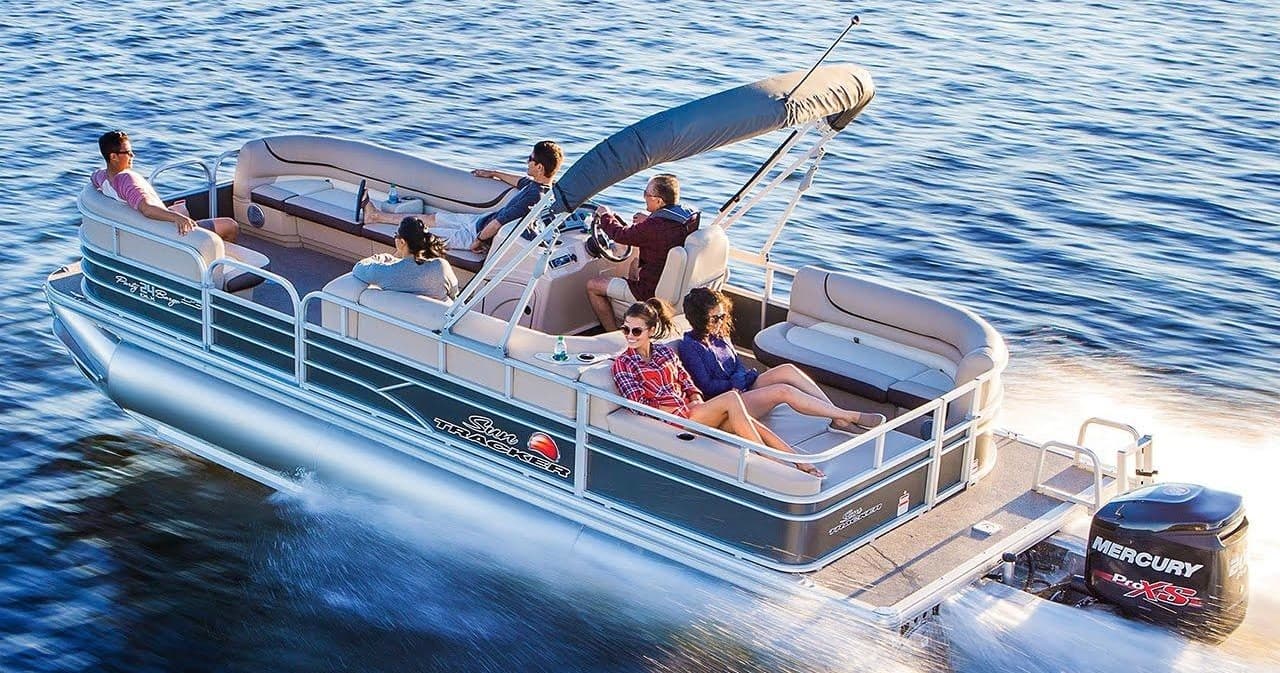 Pontoon Boat Adventures with Lake Harris Boat Rentals in Leesburg