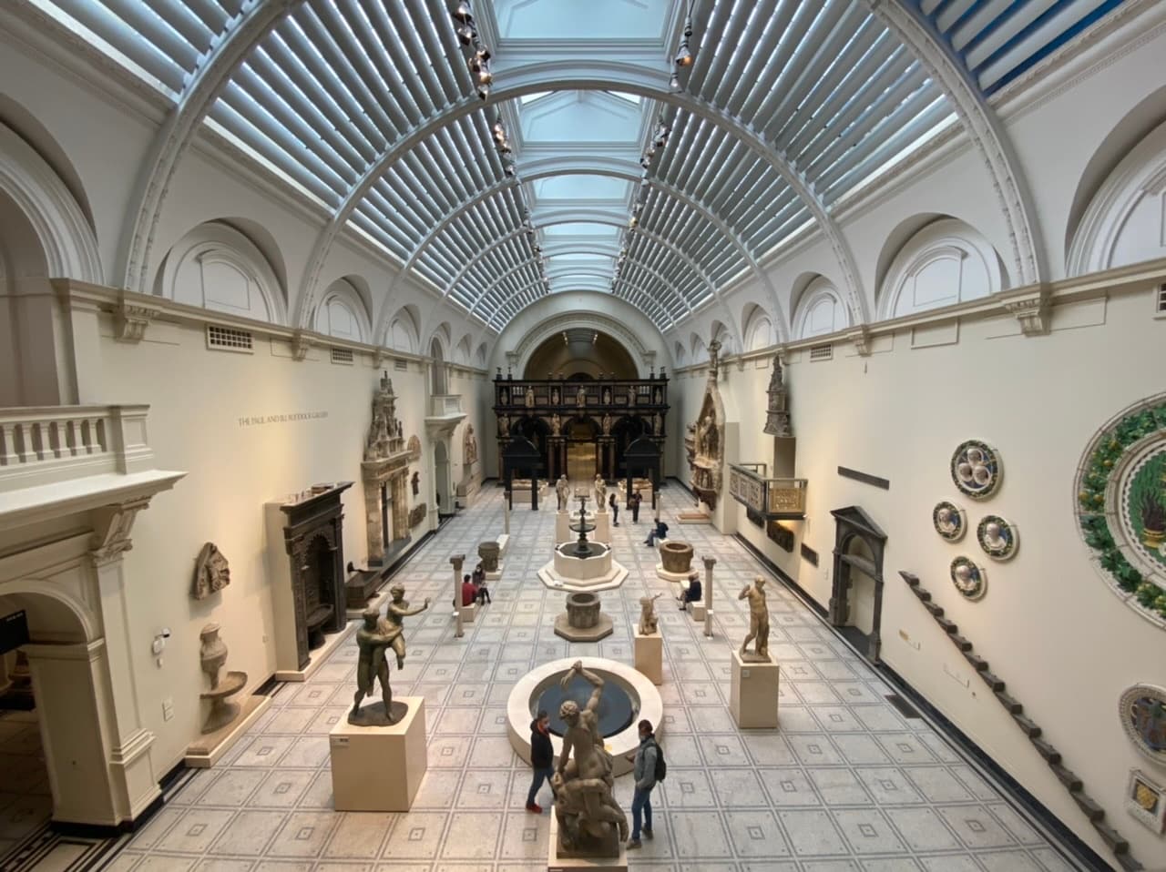 Cultural Tour of Victoria and Albert Museum by Fashiontrips